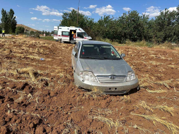 Malatya’da otomobil şarampole düştü: 3 yaralı